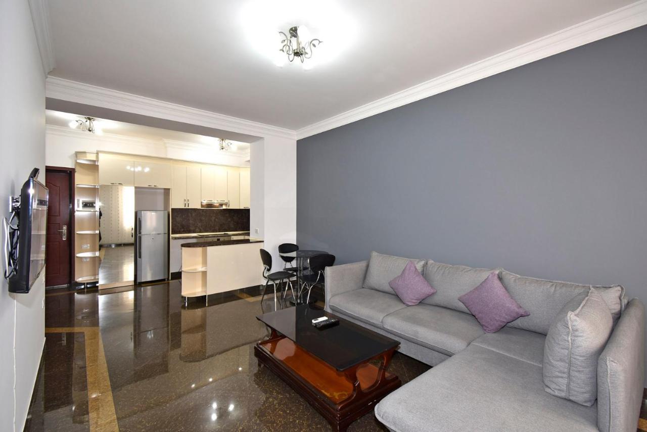 Modern Apartment For Rent In Buzand Street Bu944 예레반 외부 사진