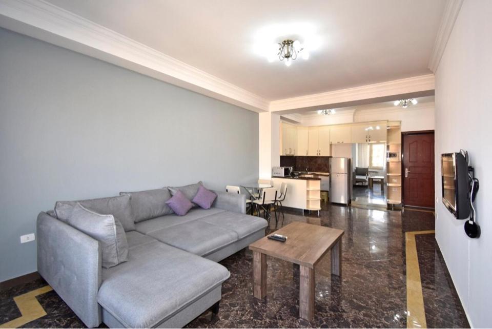 Modern Apartment For Rent In Buzand Street Bu944 예레반 외부 사진